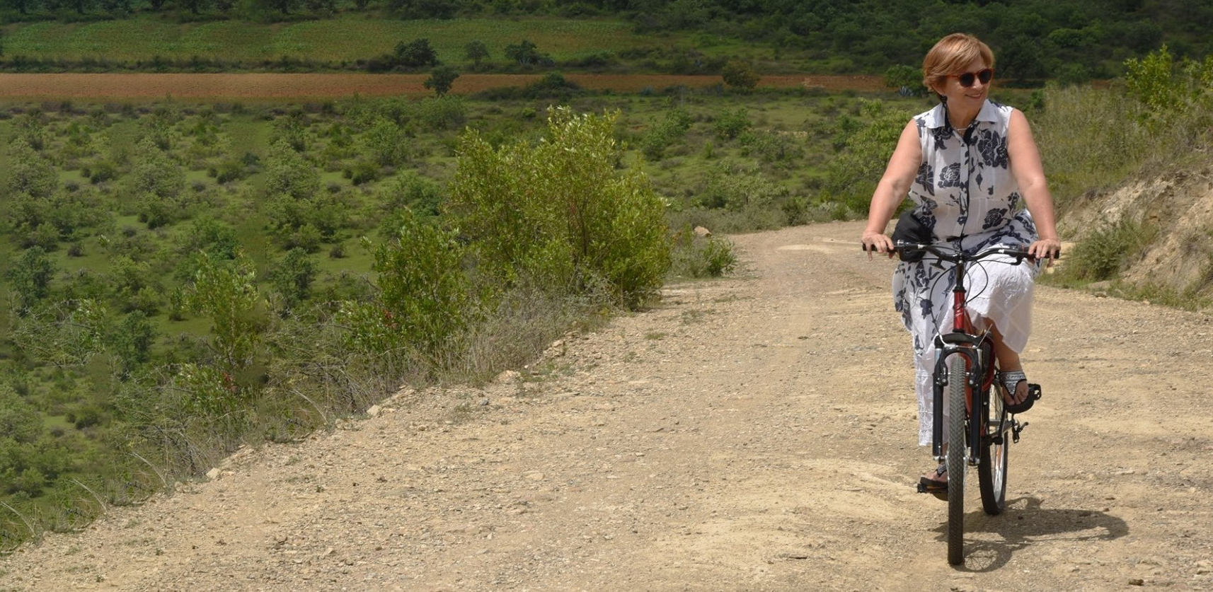 Maricela Figueroa Zamilpa Visual Artist, Fine Art Photography, Artistic Embroidery